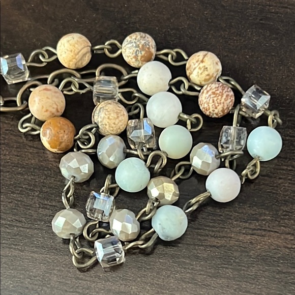 ✨ Boho-Inspired Natural Stone & Crystal Necklace – 13"–16" Adjustable ✨ - Picture 2 of 4